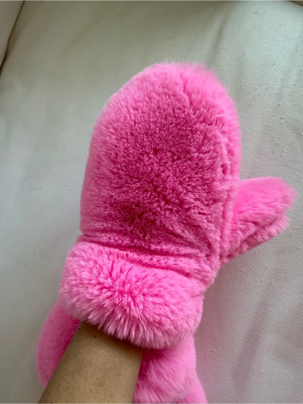 Kids Plush Hot Pink Faux Fur Mittens